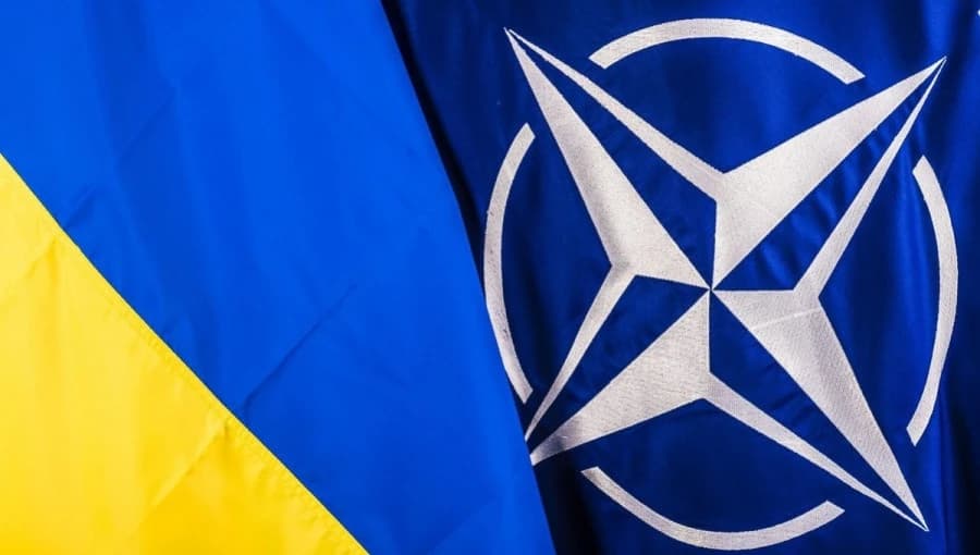 Zastave Ukrajine i NATO-a