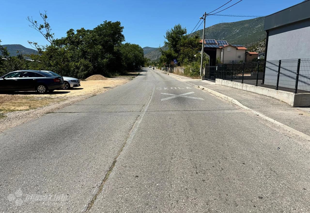 Dijelovi prometnice od Željezničkog mosta do HE Mostar