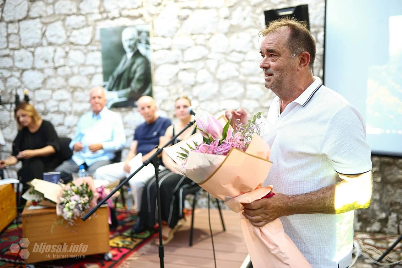 Ines Kajić Bubalo u Mostaru predstavila roman pod nazivom Krojačica