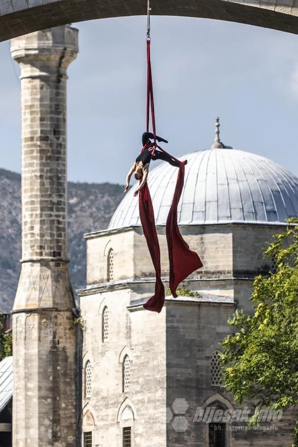 Skokovi sa Starog mosta