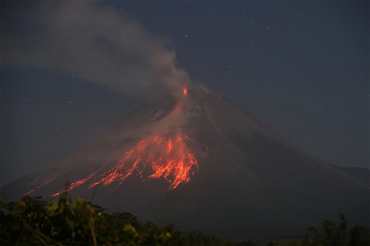 Ffotografije erupcije vulkana Merapi