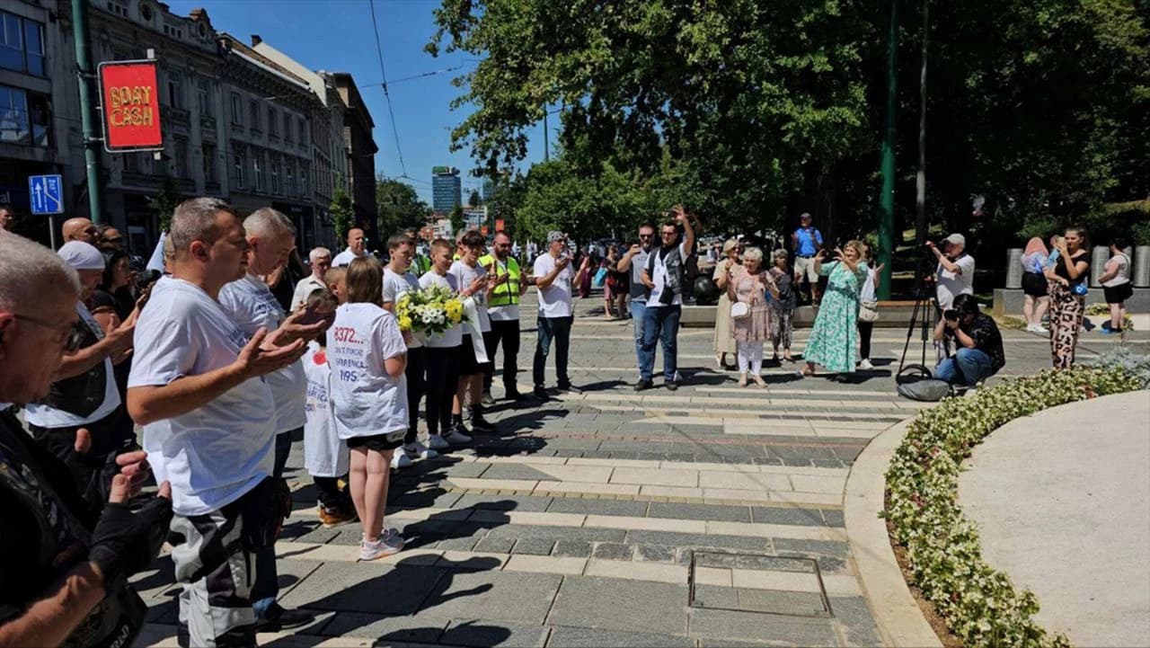 Stotine motociklista iz Sarajeva krenule ka Potočarima