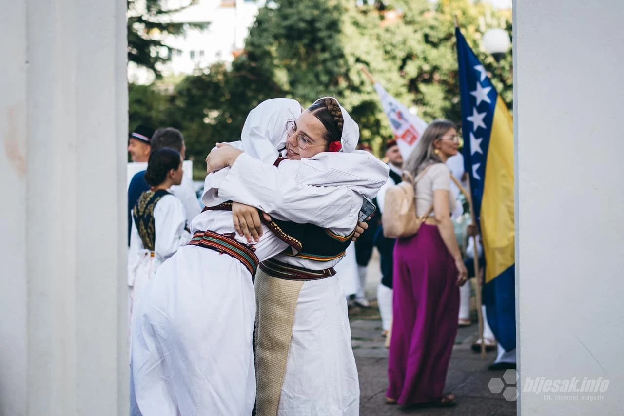 Smotra izvornog folklora Hrvata u BiH