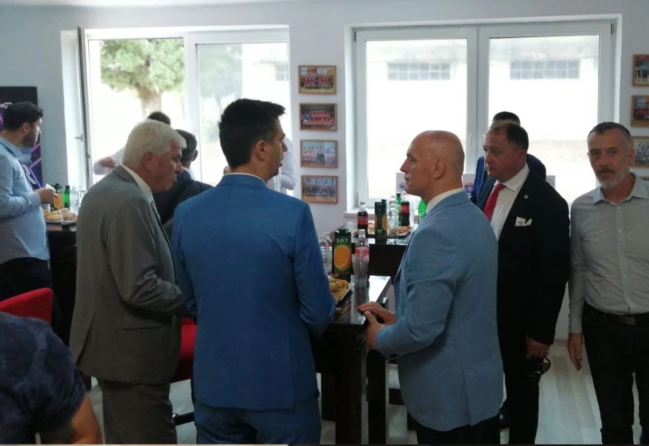 Druženje na kraju posjete u prostorijama SRK Zrinjski