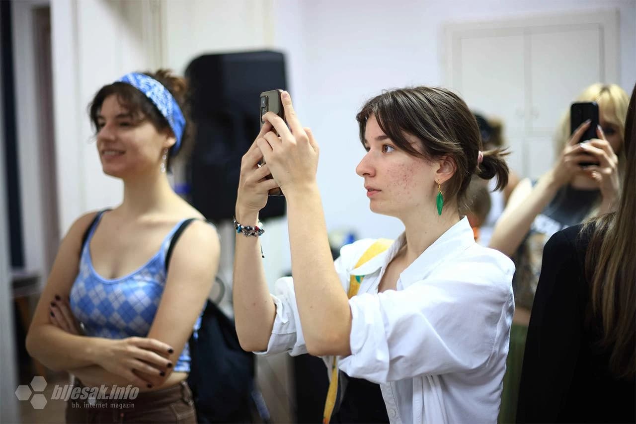 Izložba fotografija u Mostaru