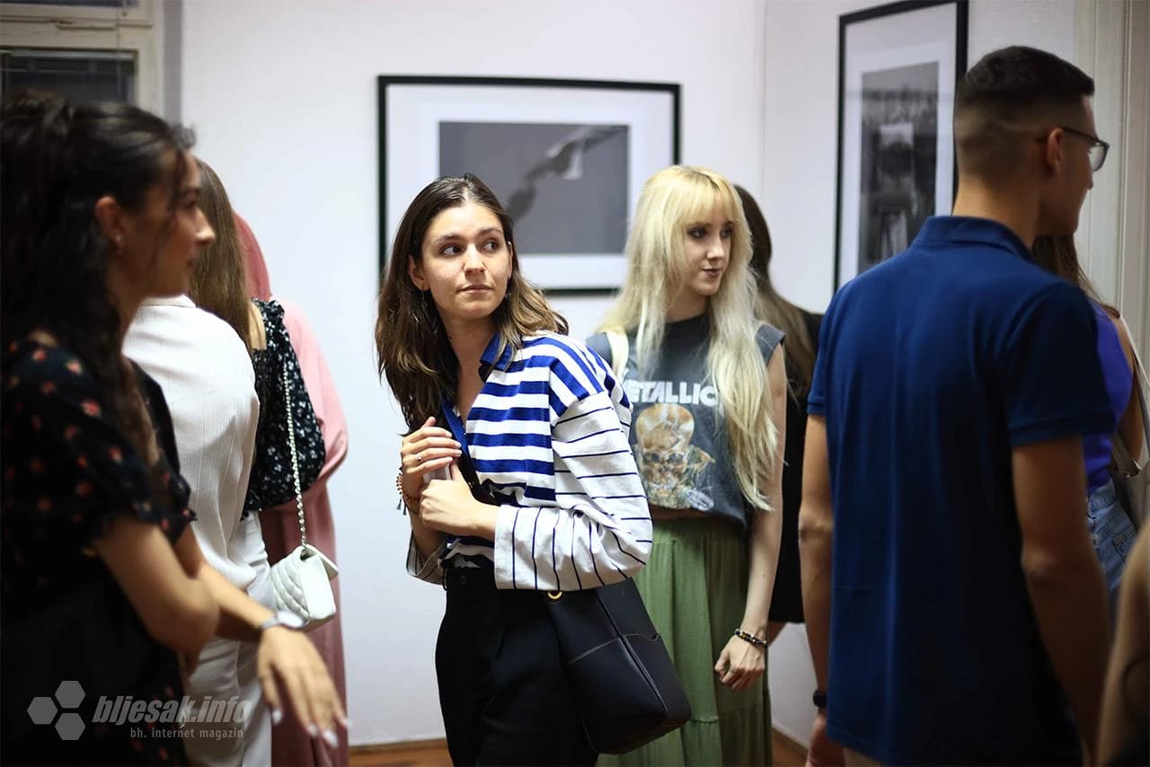 Izložba fotografija u Mostaru