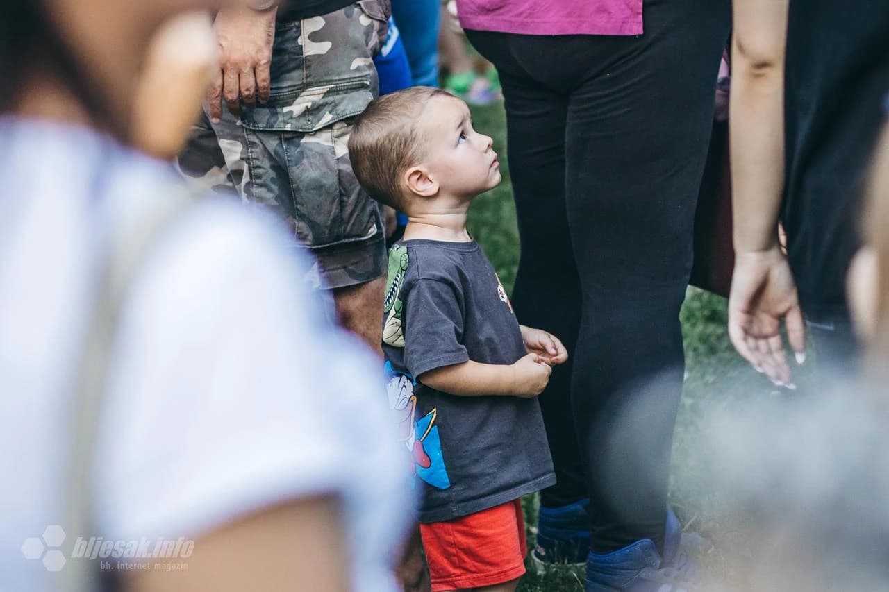 Mini disco u mostarskom parku Zrinjevac