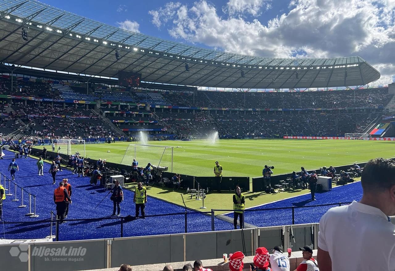 Atmosfera pred početak utakmice