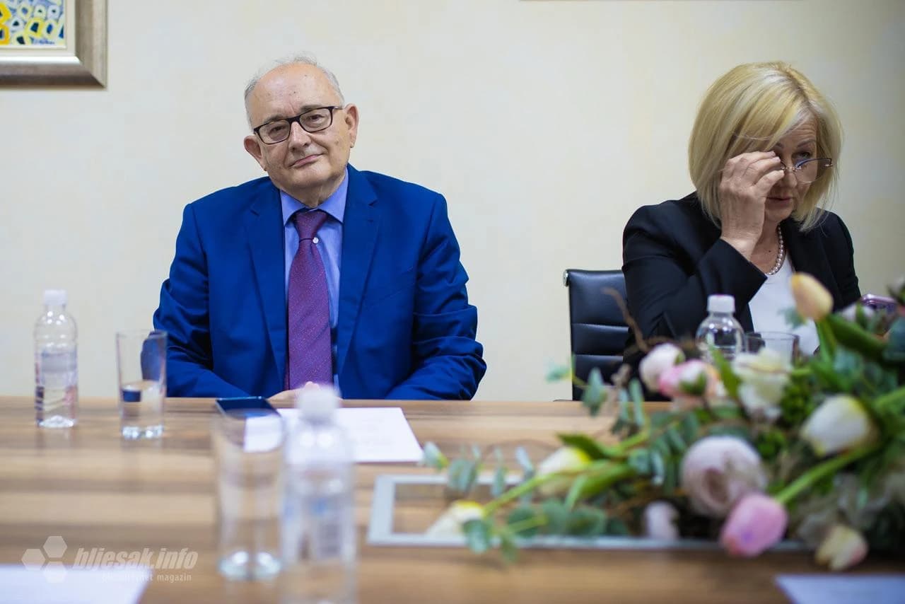 Božo Ljubić i Borjana Krišto na sjednici Predsjedništva HNS-a