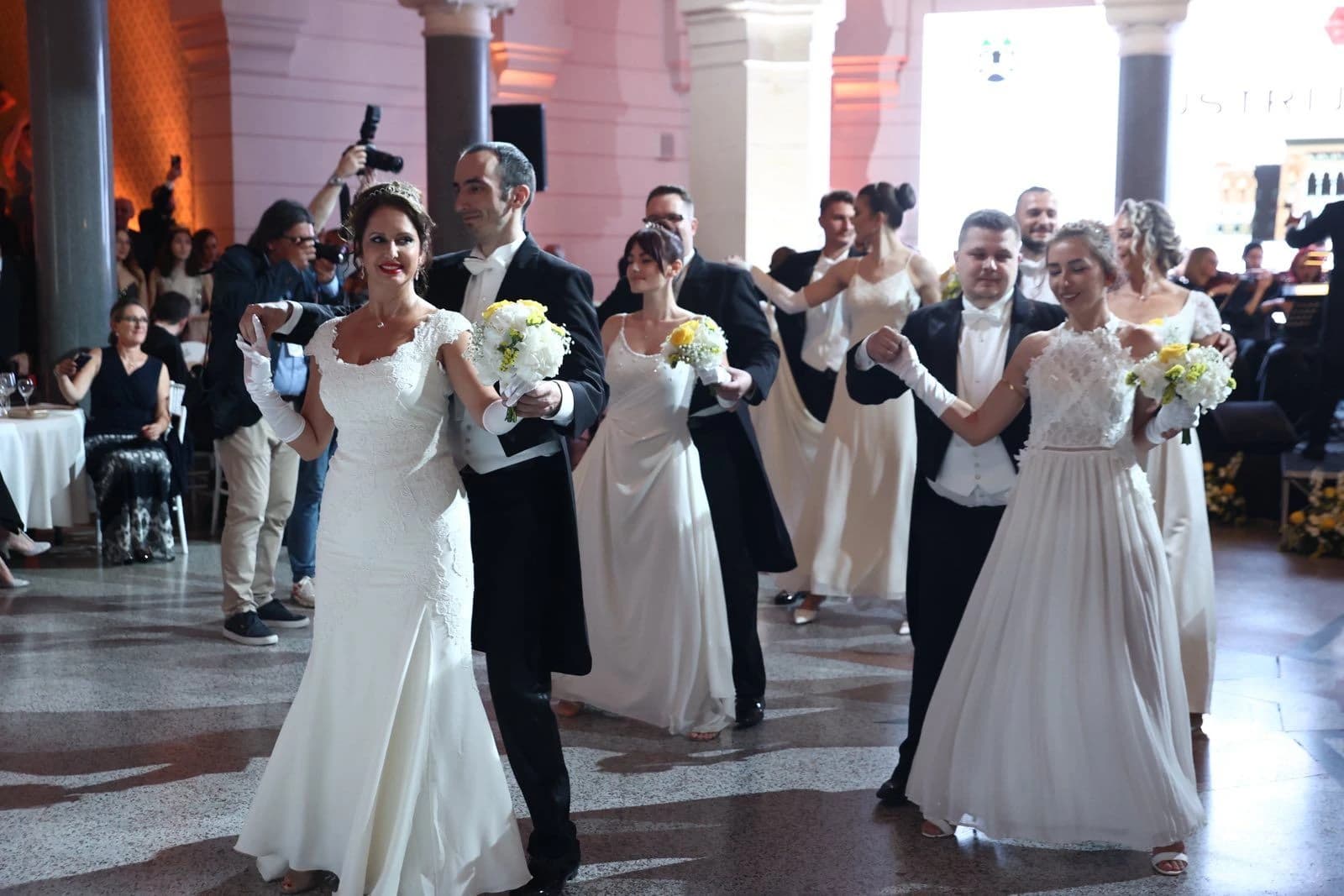 U sarajevskoj Vijećnici održan Austrijski bal