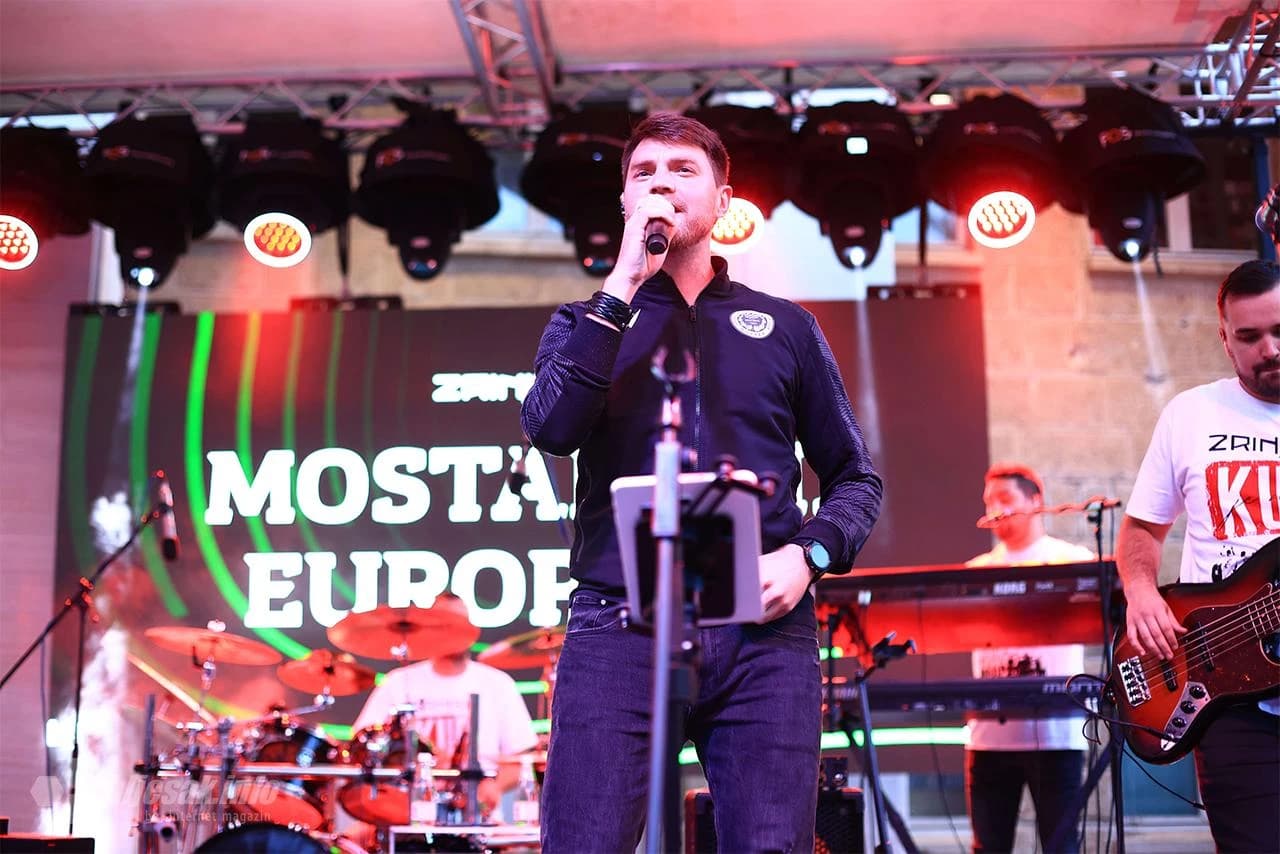 Deja Vu band rasplesao Plemiće i navijače na proslavi titule