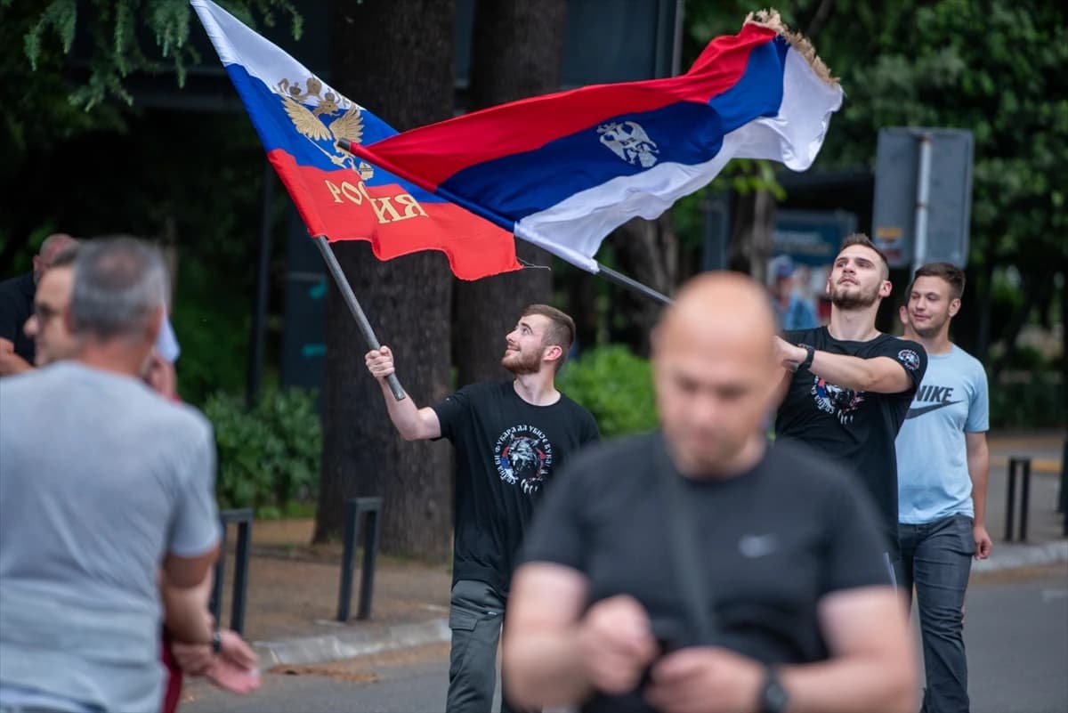 U Podgorici prosvjed zbog usvajanja Rezolucije 