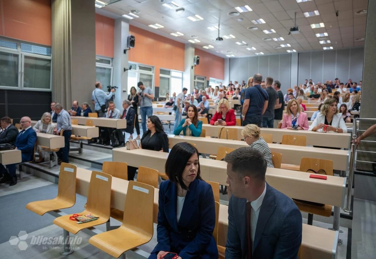 Devetnaesti simpozij iz dječje kirurgije i urologije 