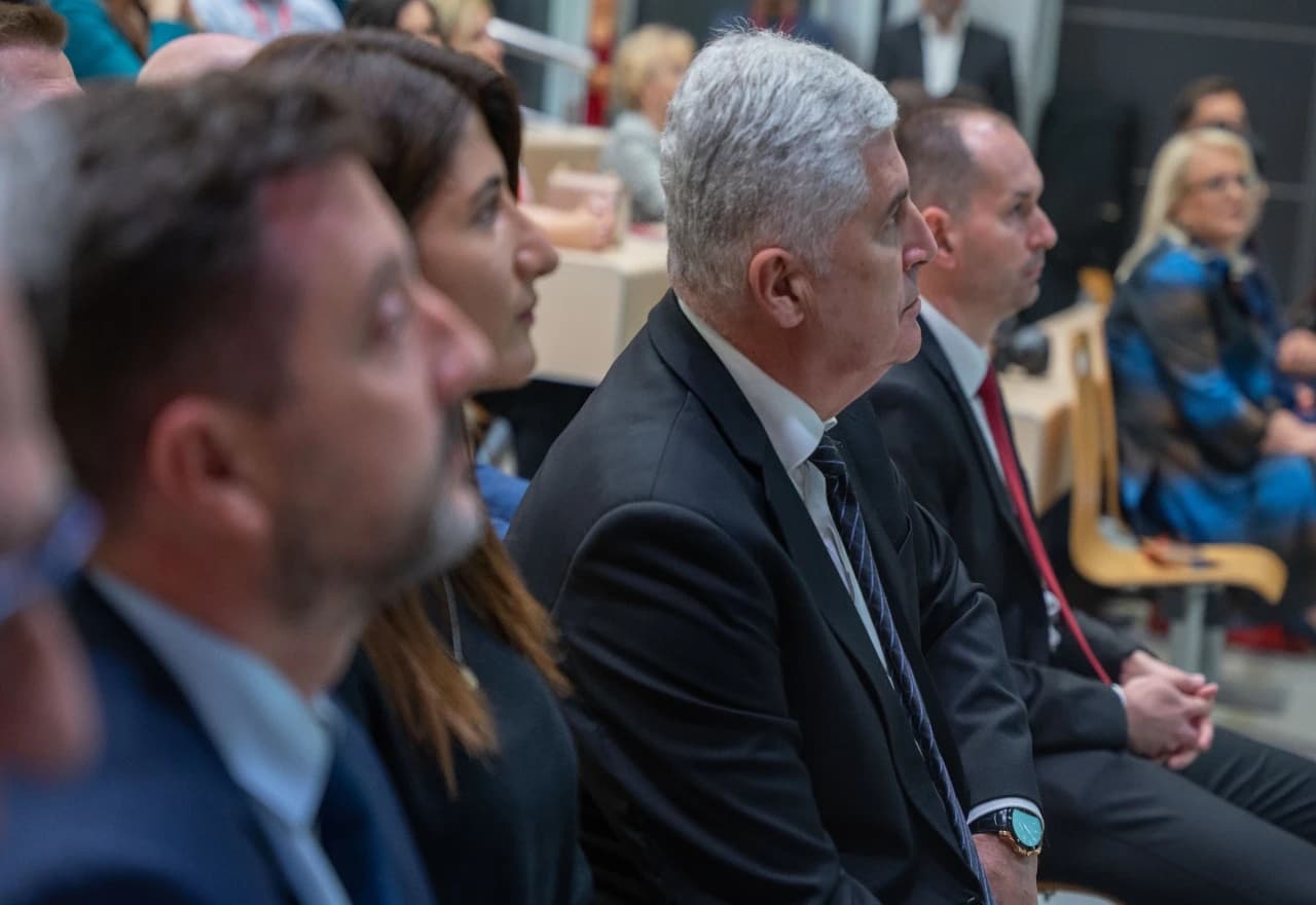 Devetnaesti simpozij iz dječje kirurgije i urologije 