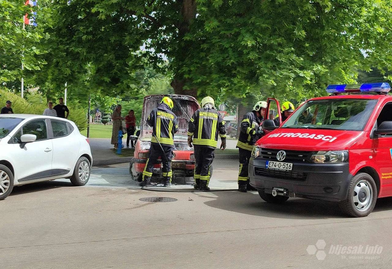  Požar na automobilu na Rondou 
