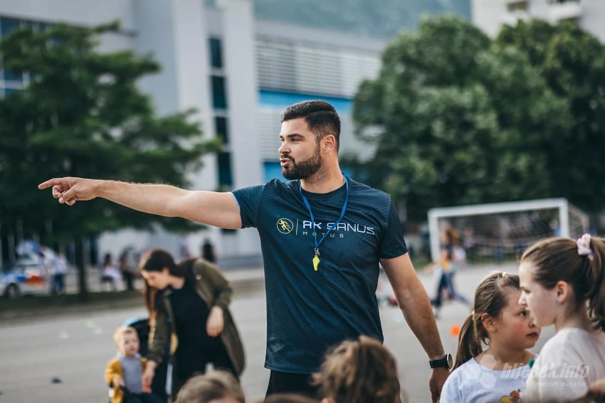 Trening i party na otvorenom u Mostaru