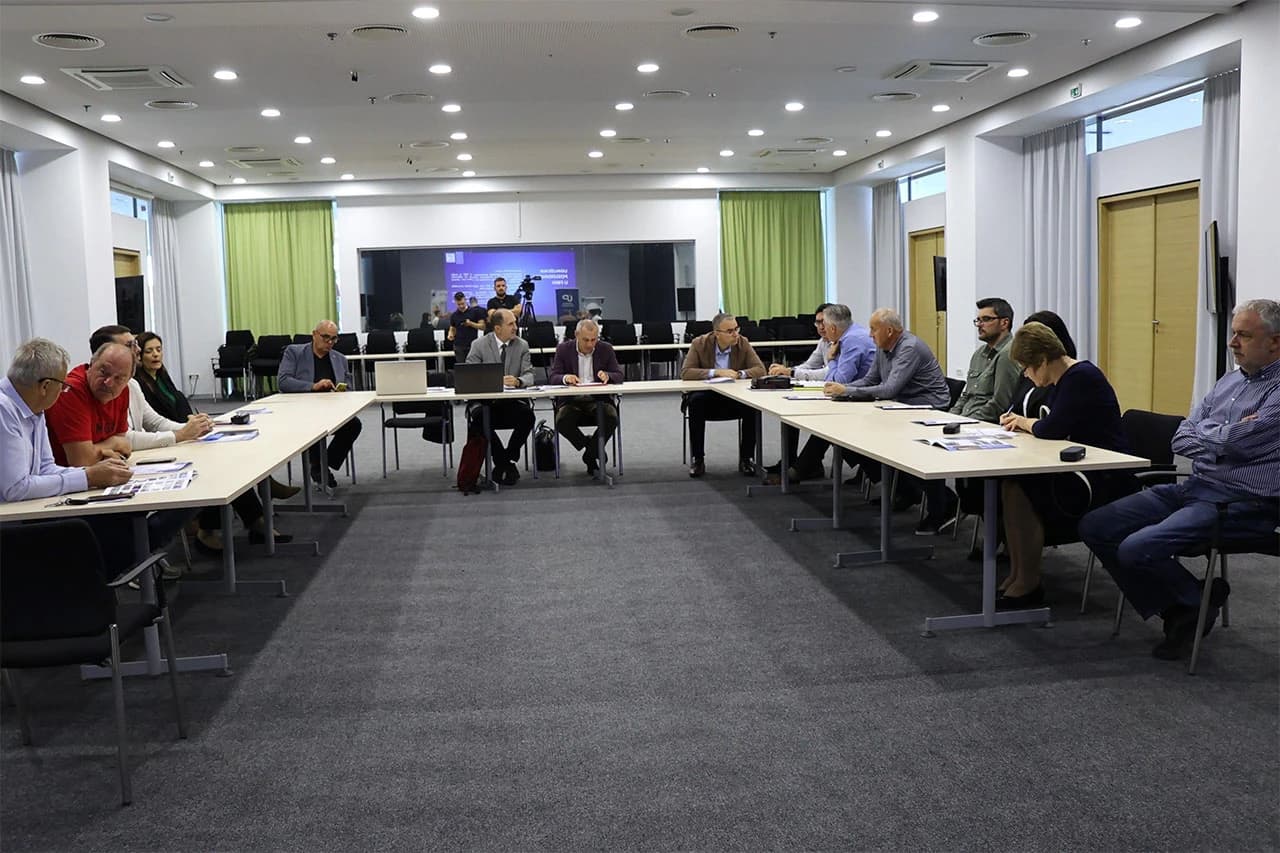 Predstavnici Udruženja poslodavaca u Federaciji Bosne i Hercegovine (UPFBiH) organizirali su sastanak s poslodavcima Grada Mostara