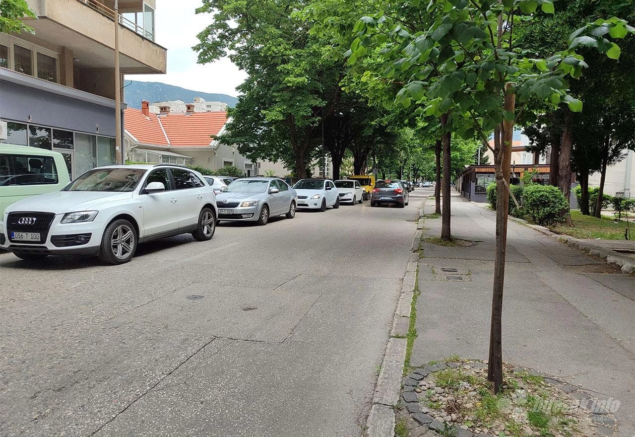 Kolona i nervoza na mostarskom raskrižju