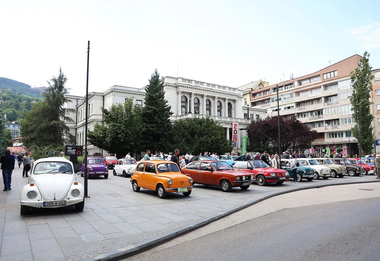 Izložba old timer automobila u Sarajevu