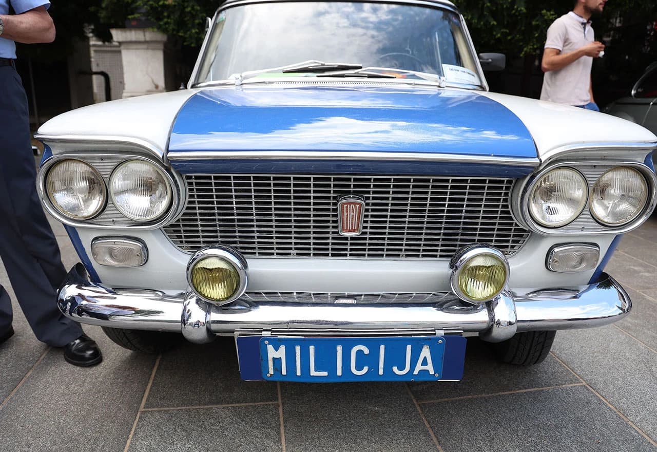 Izložba old timer automobila u Sarajevu