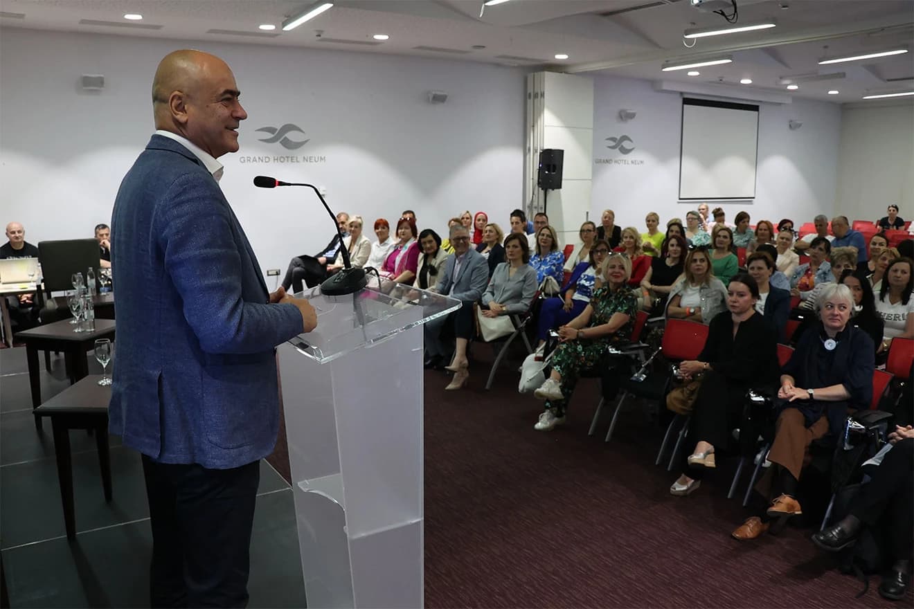 Konferencija povodom Međunarodnog dana medicinskih sestara i tehničara u Neumu