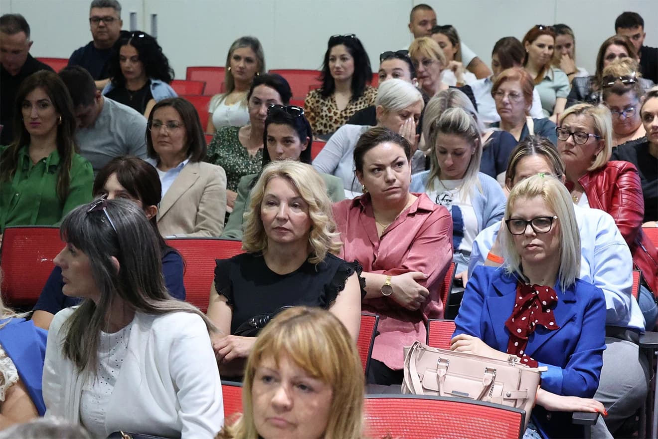 Konferencija povodom Međunarodnog dana medicinskih sestara i tehničara u Neumu