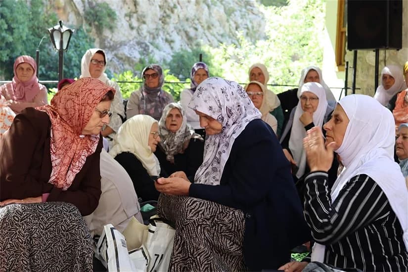 Mevlud na Vrelu Bune | Foto: Medžlis Islamske zajednice Mostar/Fena