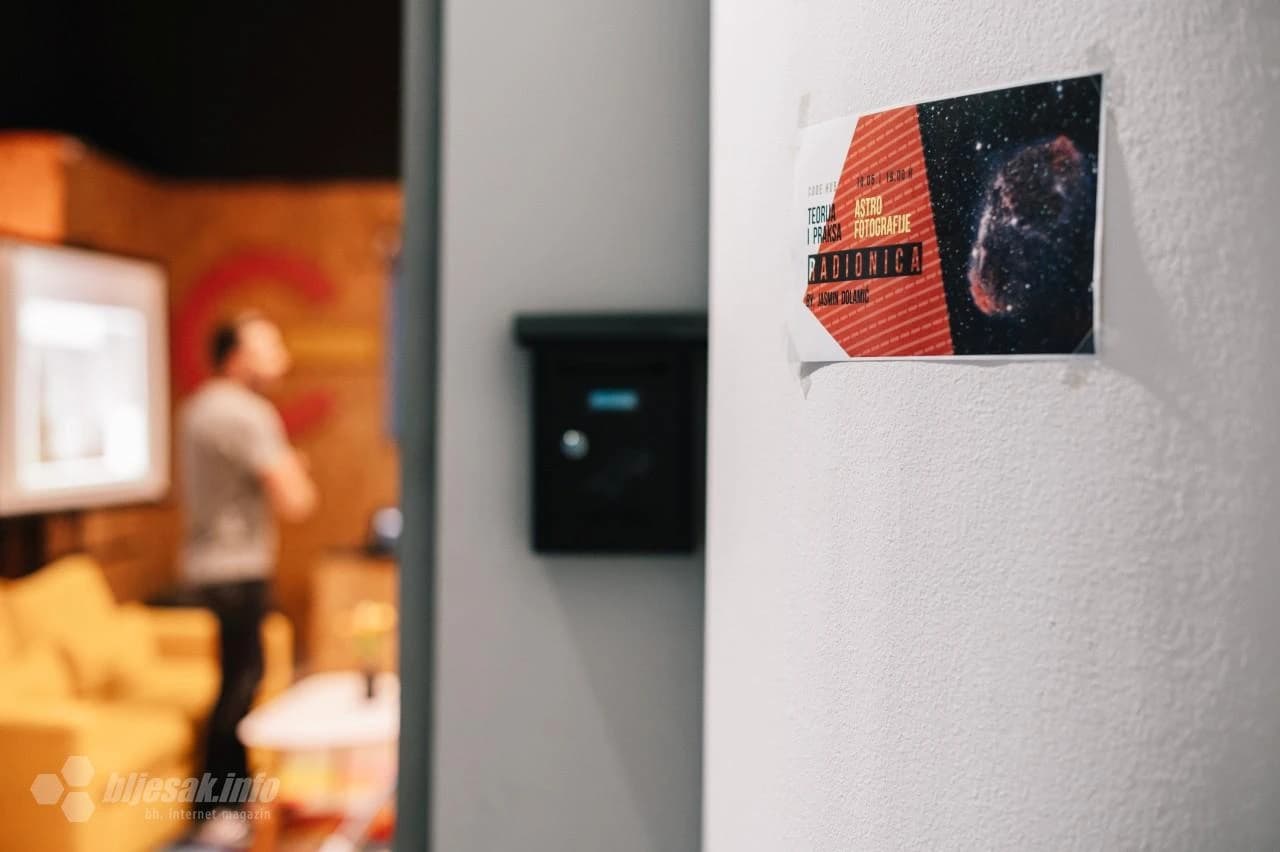 Jasmin Dolamić - Zaronite u dubine svemira