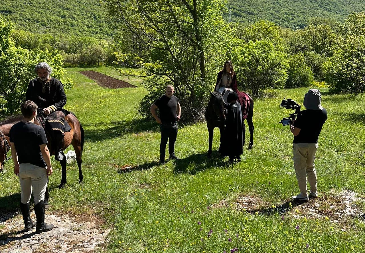Sa snimanja u selu Sovići