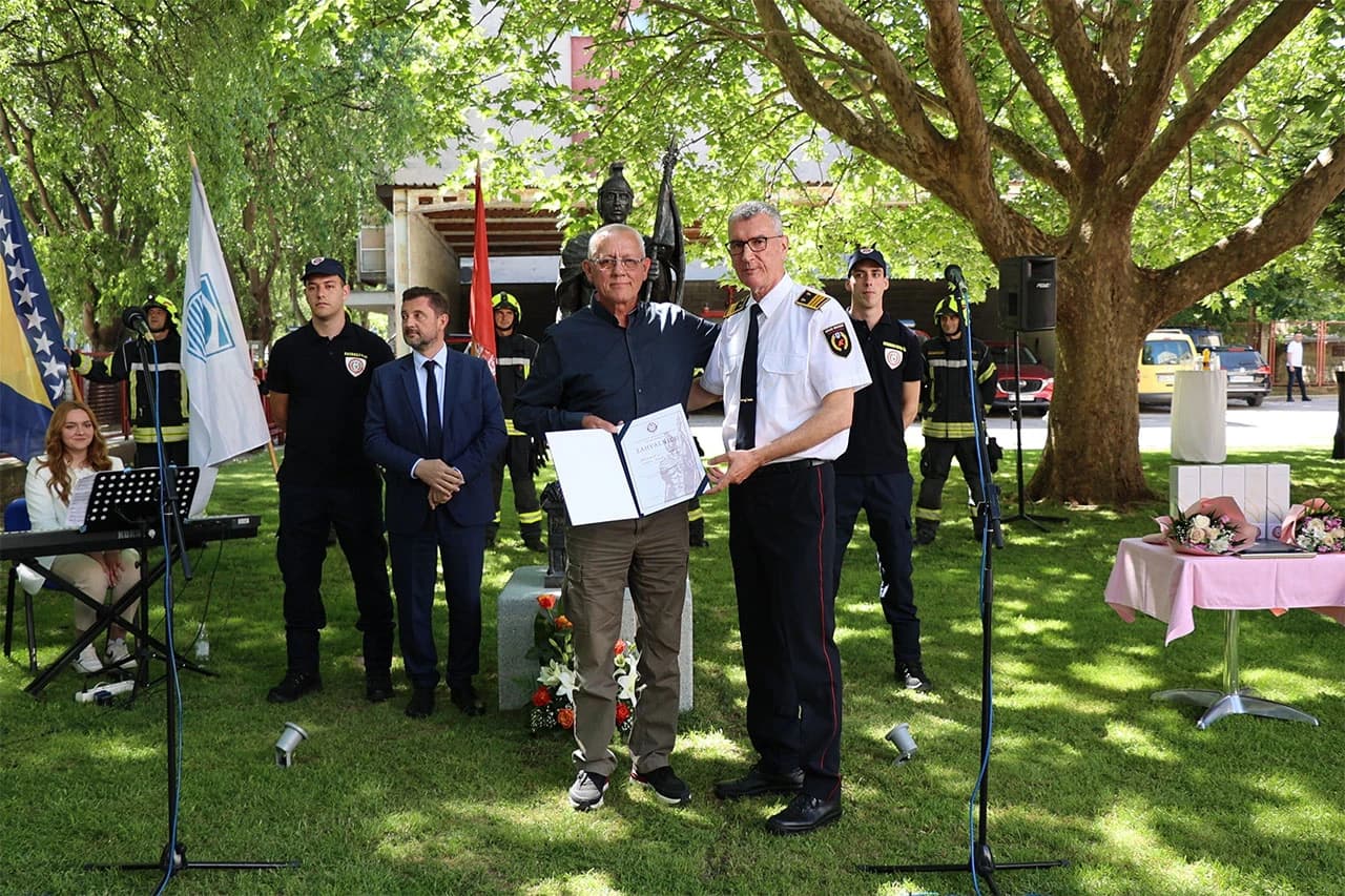 Vatrogasci proslavili svoj dan, otkriven i kip sv. Florijana 