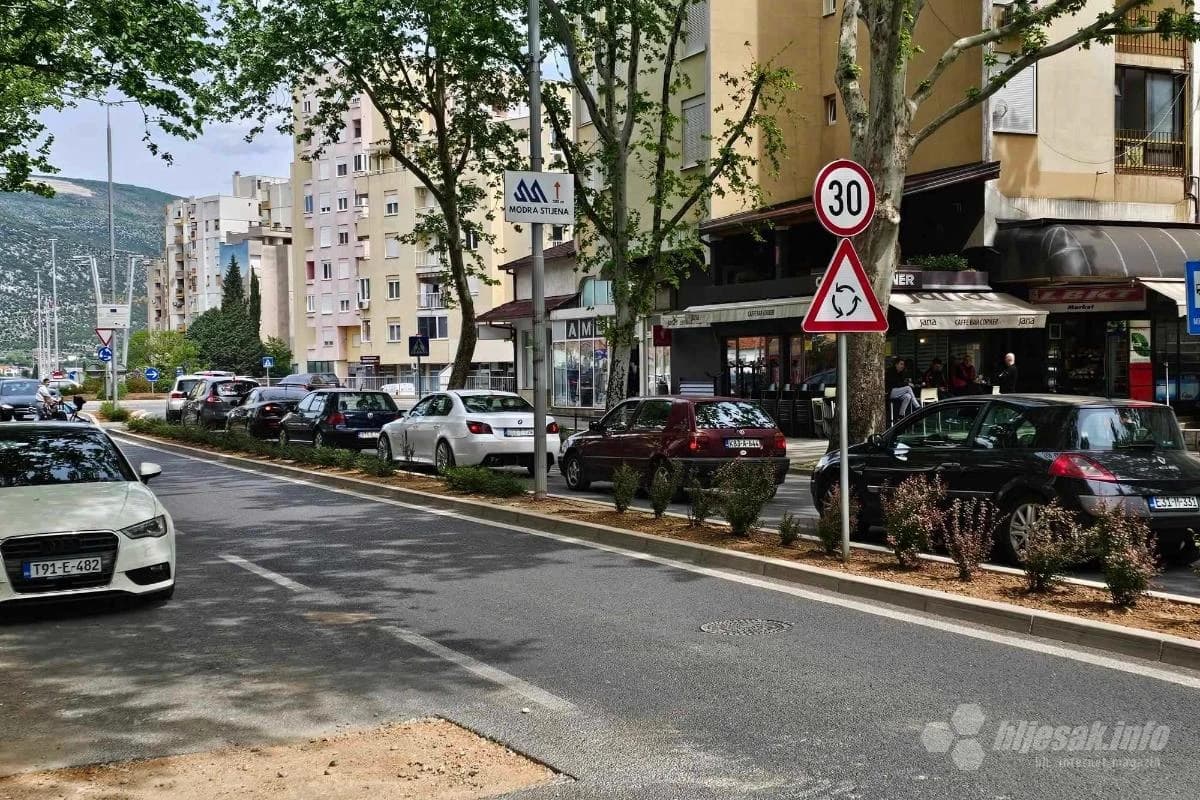 Nestali postavljeni panoi