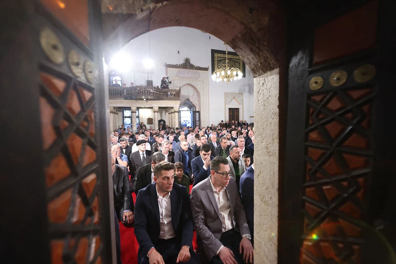 Vjernici islamske vjeroispovijesti danas proslavljaju Ramazanski Bajram