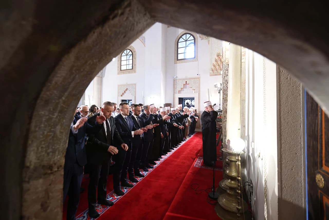 Vjernici islamske vjeroispovijesti danas proslavljaju Ramazanski Bajram