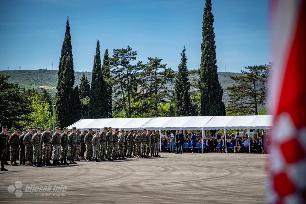 Obilježavanje 19. obljetnice 1. pješačke (gardijske) pukovnije Oružanih snaga (OS) BiH i 32. obljetnice Hrvatskog vijeća obrane (HVO)
