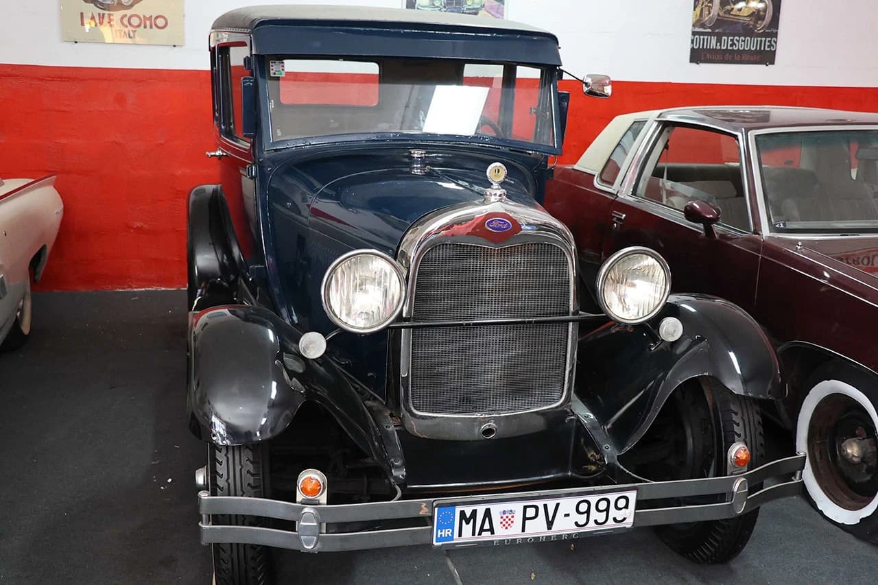 Oldtimer muzej u Mostaru
