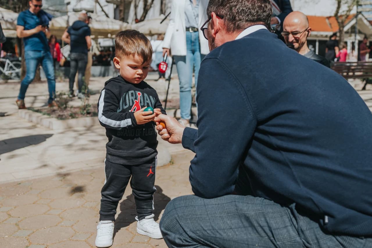Gradonačelnik dijelio uskrsna jaja