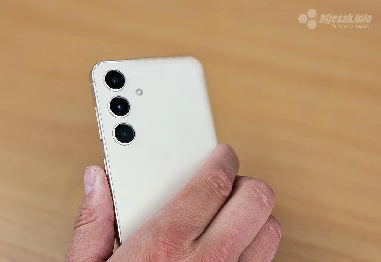 Trostruka kamera za vrhunske fotke