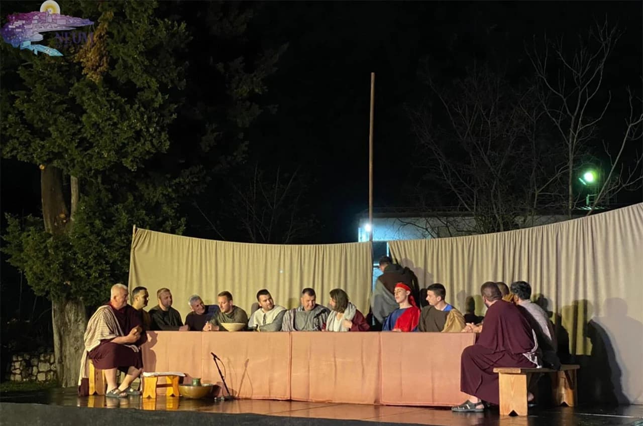 Uprizorenje Pasije u Neumu