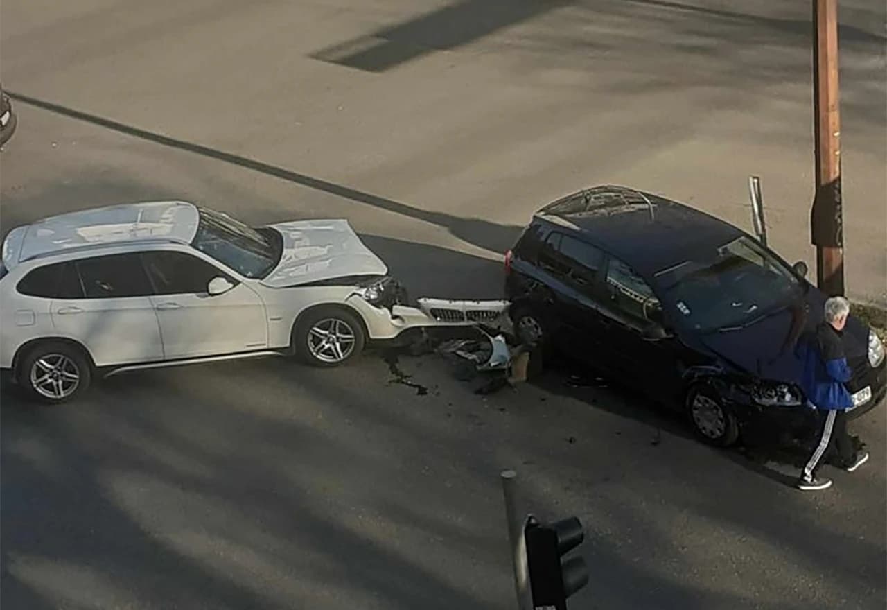 Mostar: Sudarili se BMW i Volkswagen