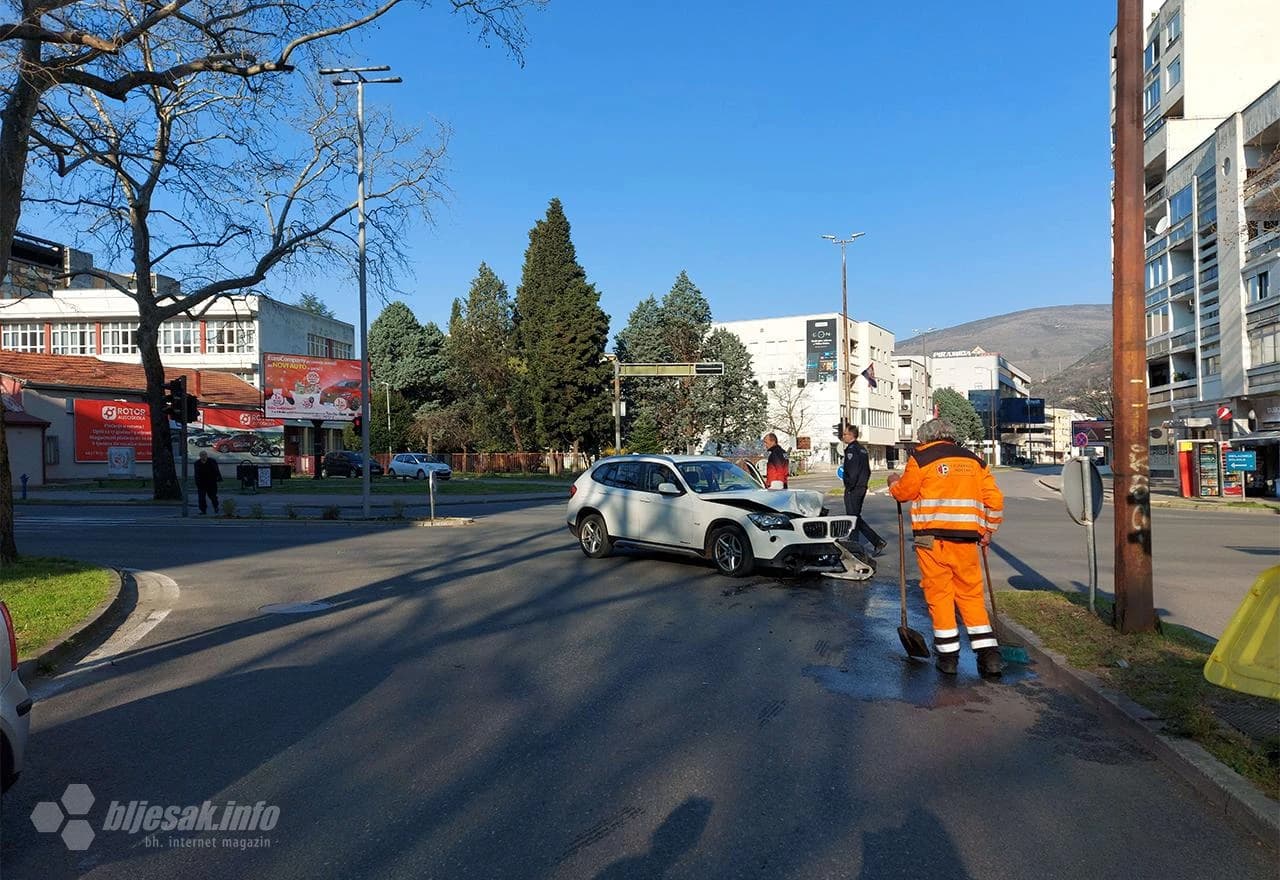 Mostar: Sudarili se BMW i Volkswagen