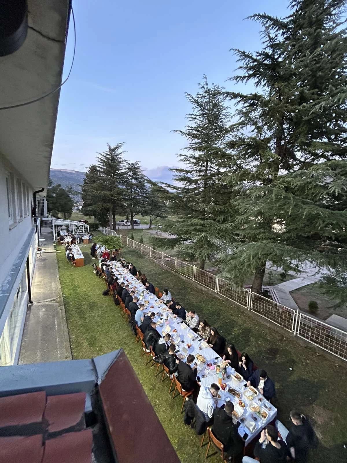 Zajednički iftar