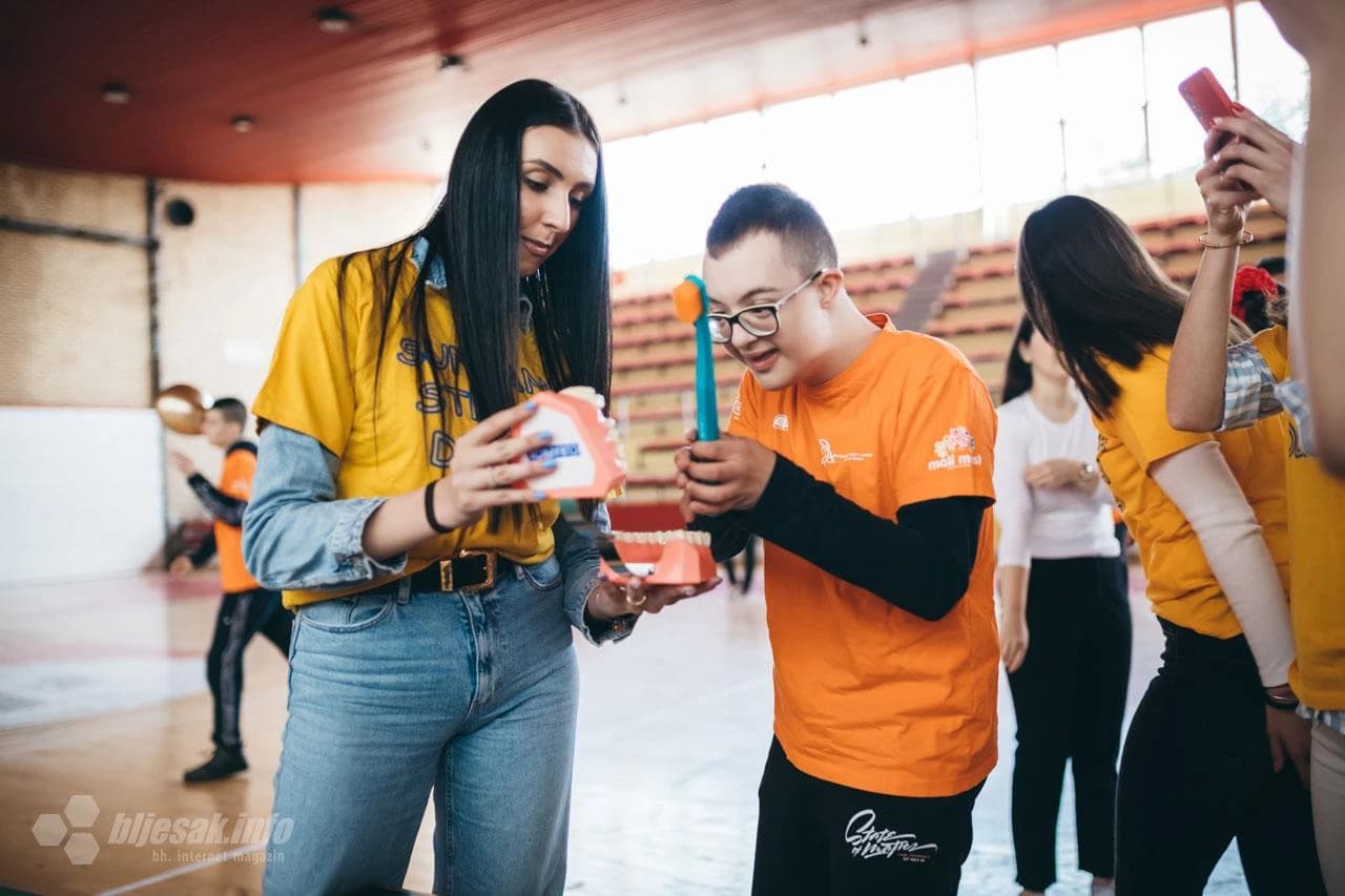 Tradicionalna manifestacija Sunčana strana dlana u Mostaru