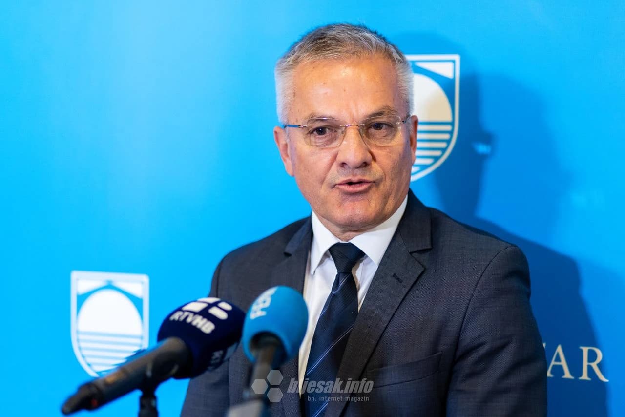 Državni tajnik Središnjeg državnog ureda za Hrvate izvan Republike Hrvatske Zvonko Milas