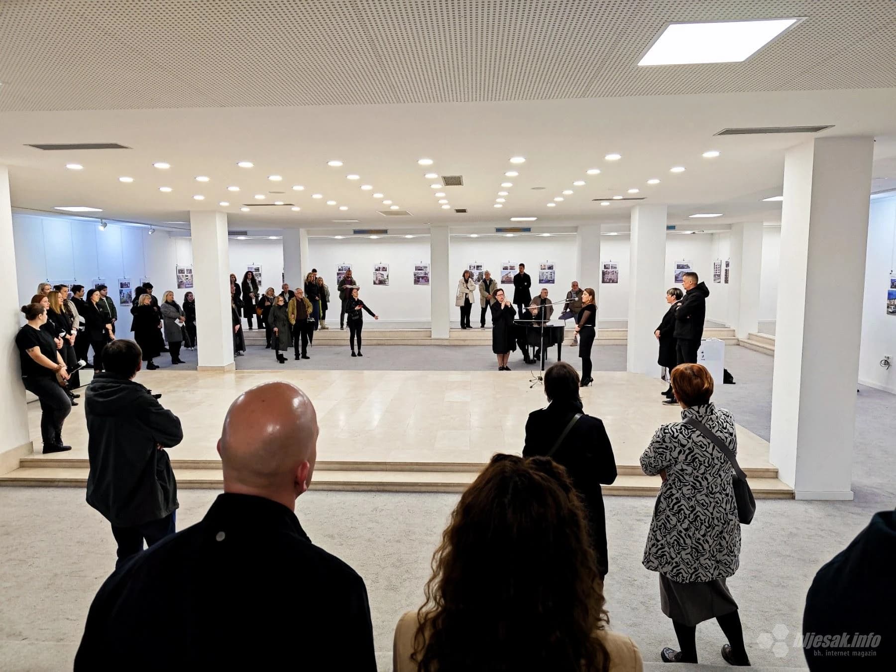 Izložba 'Protegni se koliko možeš' u Mostaru