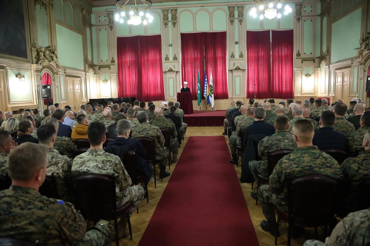 Predramazansko obraćanje pripadnicima Oružanih snaga