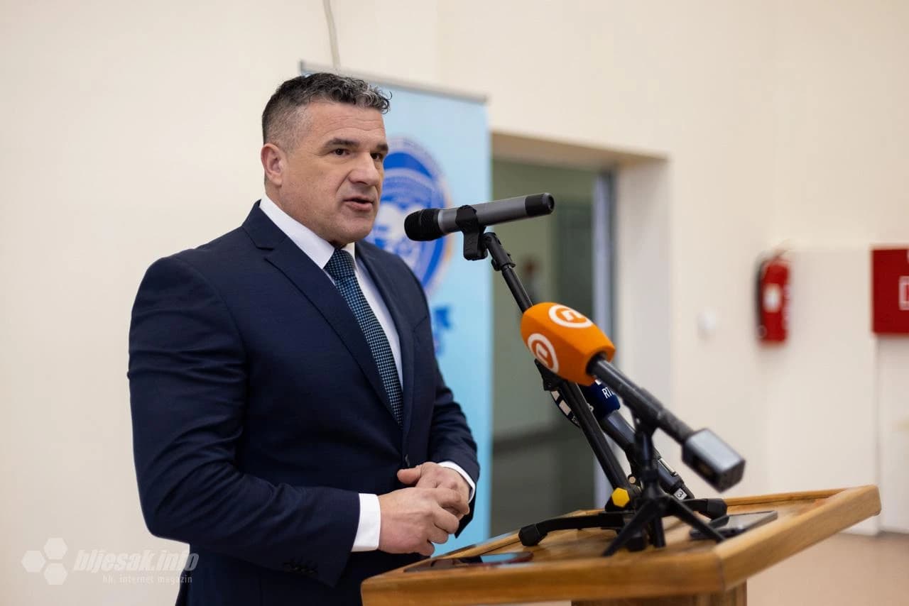 SIPA dobila 10 novih kadeta