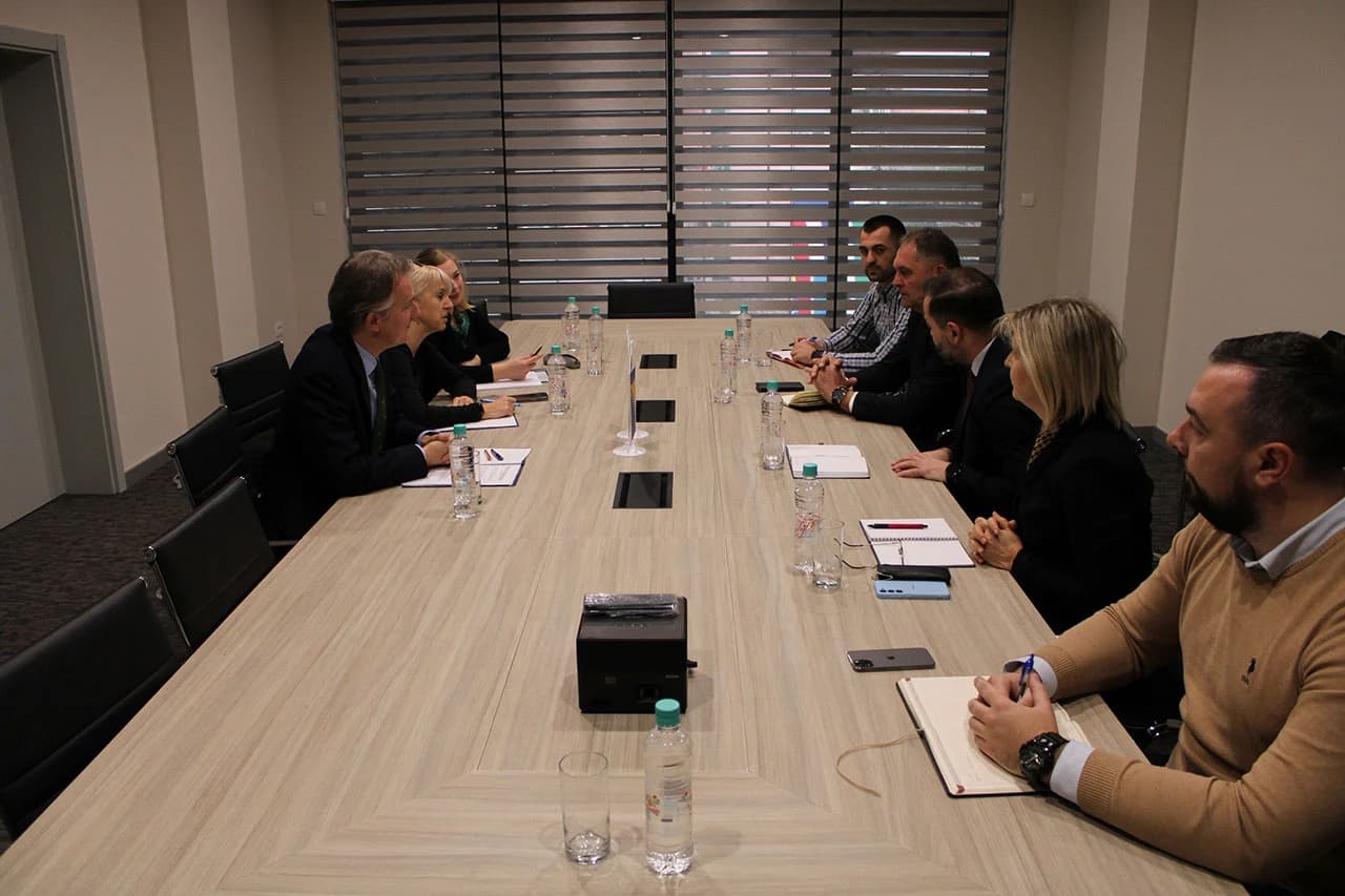 Predstavnici Skupštine HNŽ s Veleposlanikom Julianom Reillyem