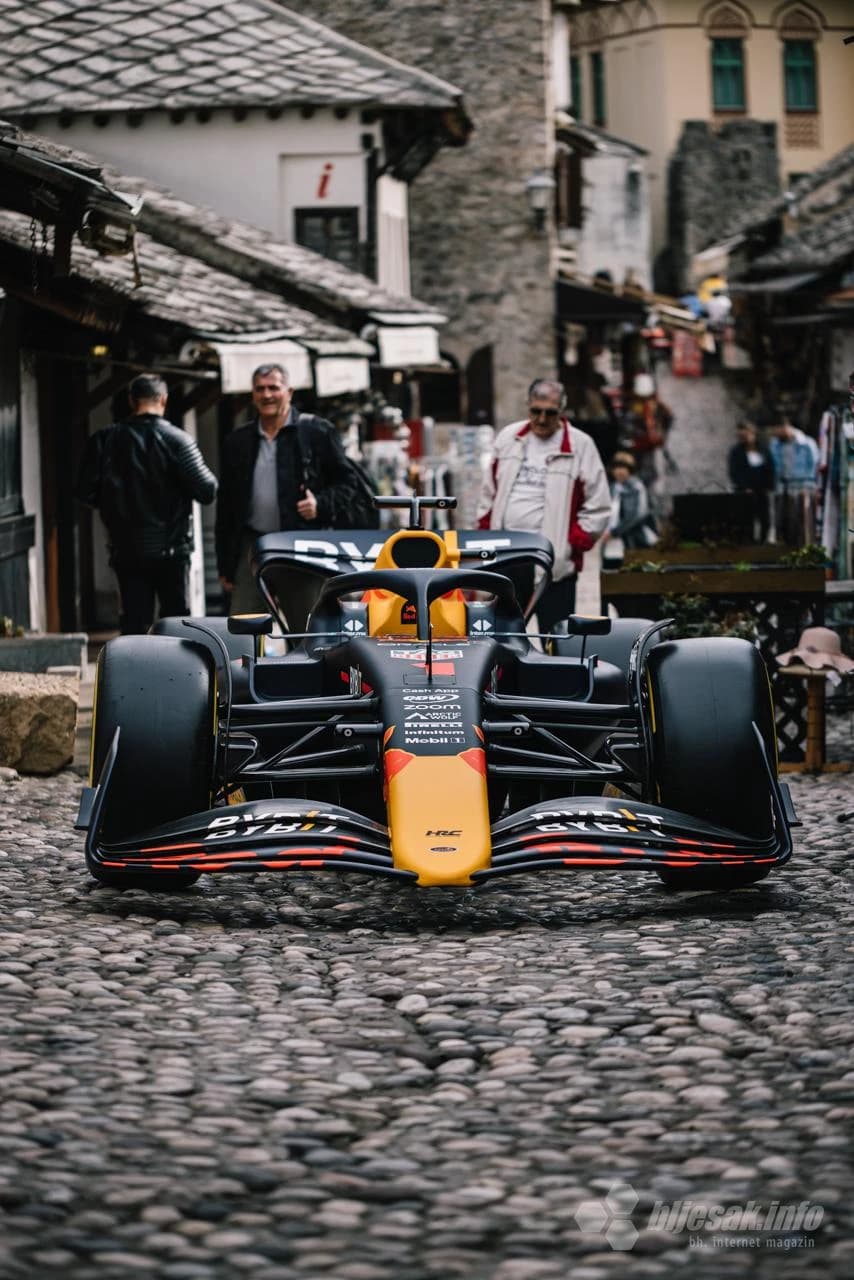 Bolid Red Bull Racinga, u kojem je Max Verstappen osvojio titulu prvaka Formule 1