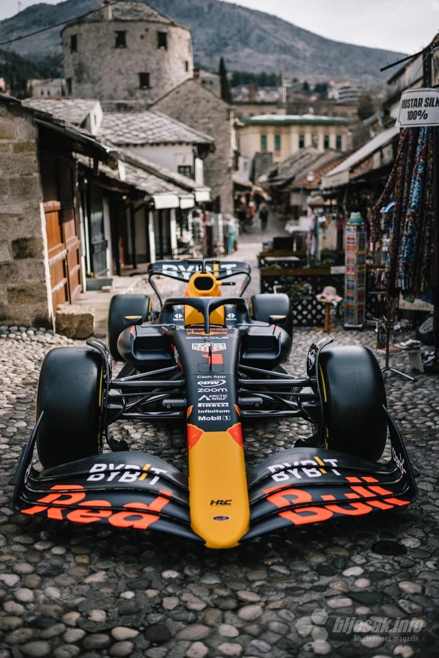 Bolid Red Bull Racinga, u kojem je Max Verstappen osvojio titulu prvaka Formule 1