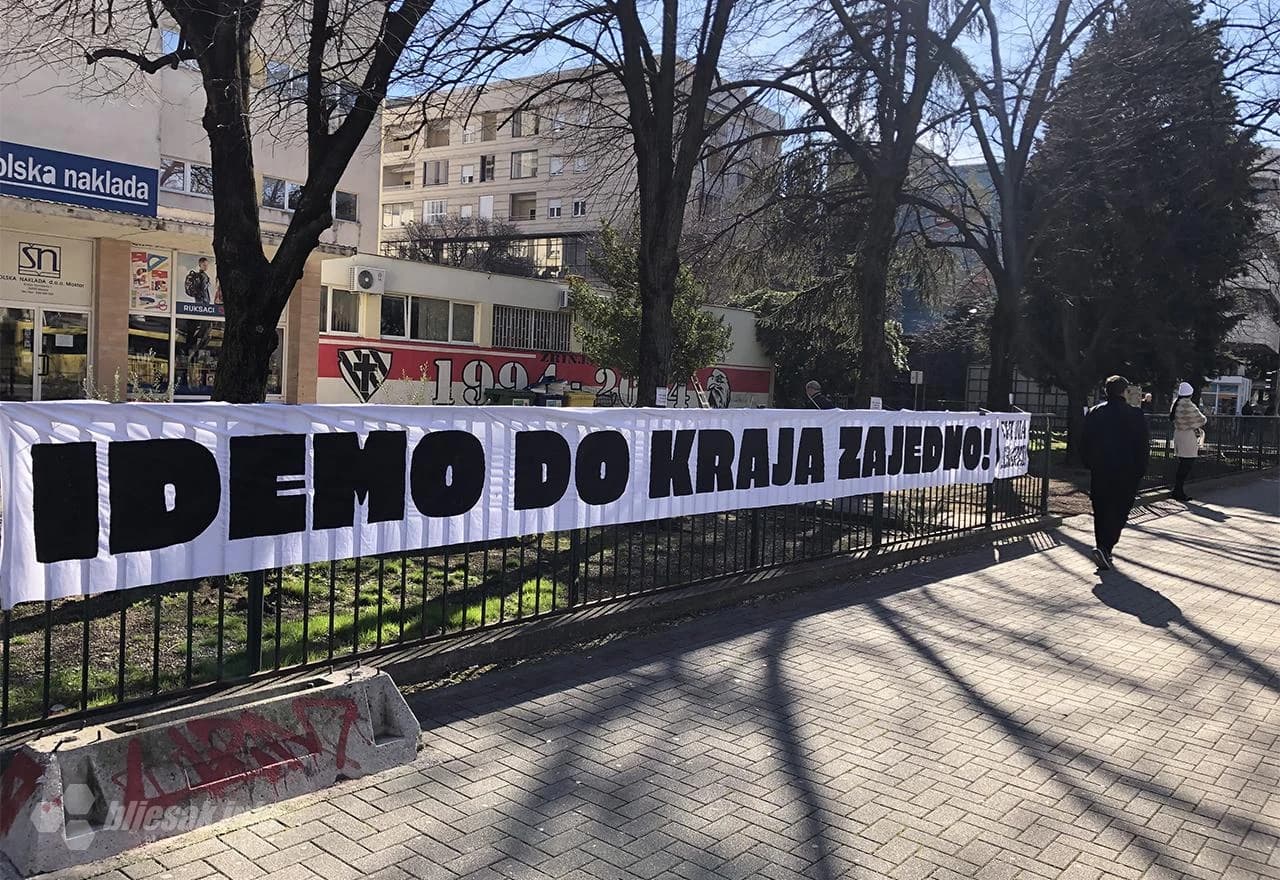 Ultrasi transparentima pozvali navijače na Grbavicu